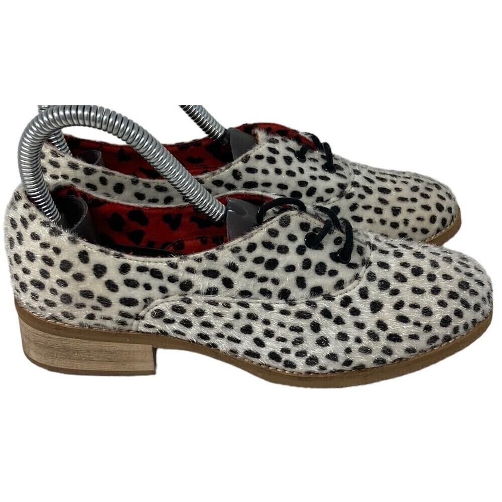 Cri de Coeur White Black Spots Shoes Faux Calf Hair Size 6.5 US